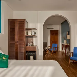 Chez Mimosa Petite Hotel